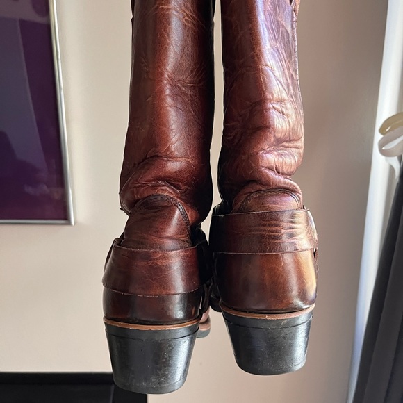 Frye Harness Buckle 12R Leather Boots - Picture 3 of 9